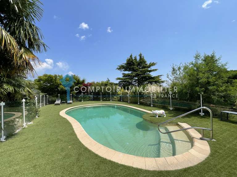 Villa Annonay - 8 chambres - 342m²