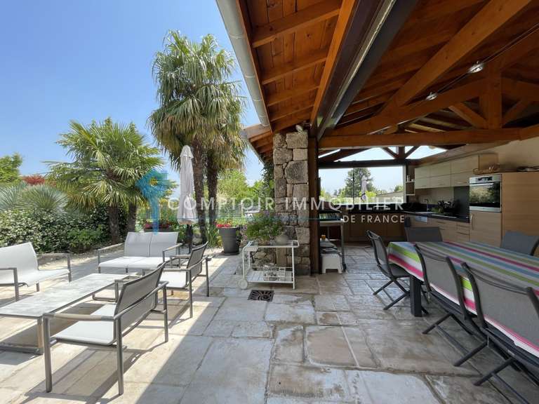 Villa Annonay - 8 chambres - 342m²