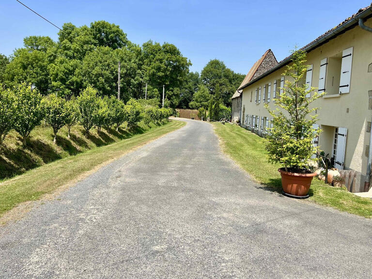 Maison Ansac-sur-Vienne - 10 chambres - 388m²