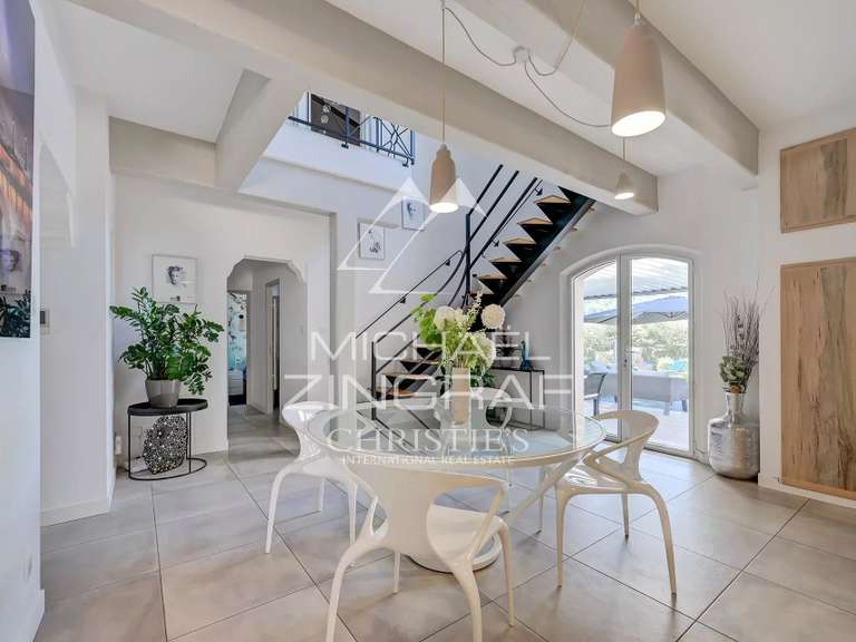 Maison Ansouis - 6 chambres - 300m²