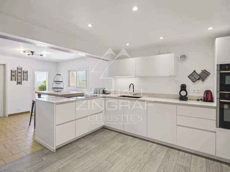 House antheor - 3 bedrooms - 145m²