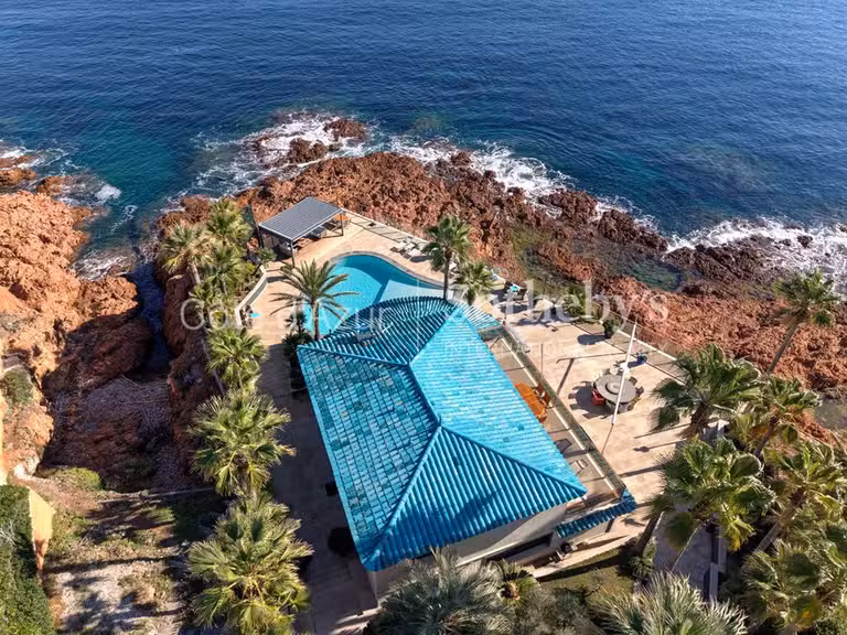 House antheor - 3 bedrooms - 224m²
