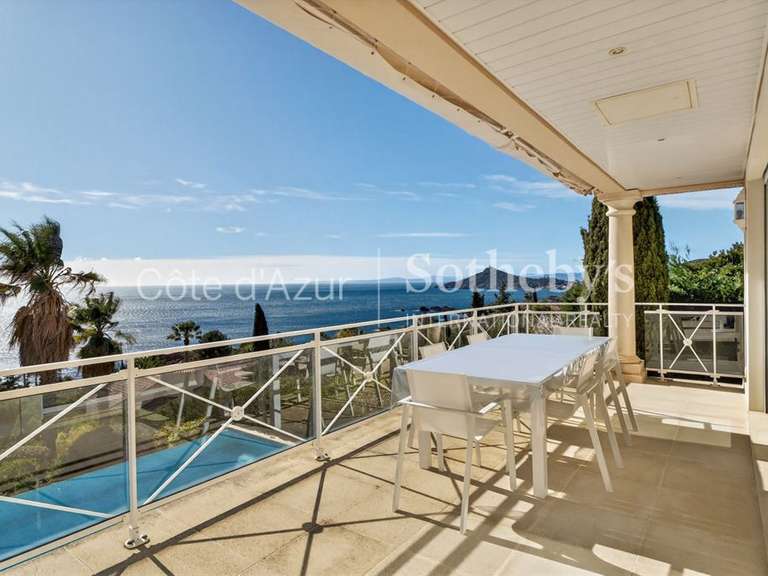 Maison Antheor - 5 chambres - 222m²