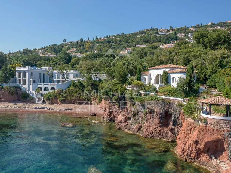 Villa antheor - 6 bedrooms - 480m²