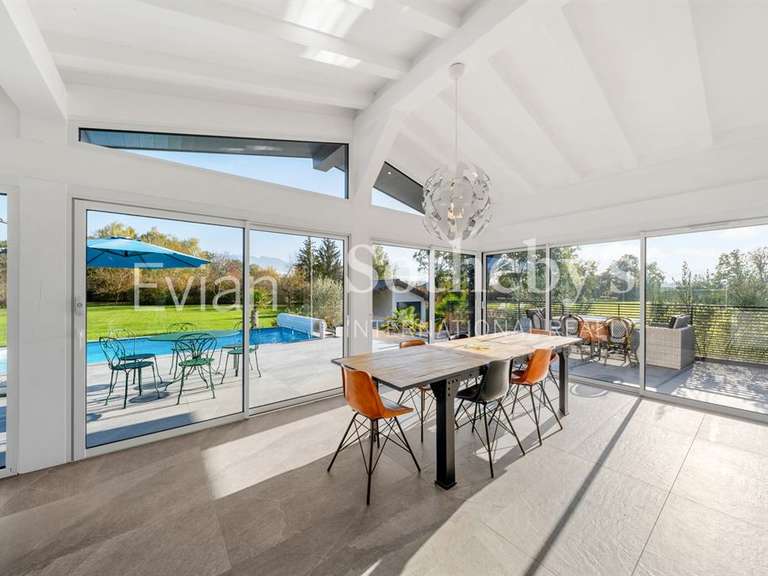 Maison Anthy-sur-Léman - 9 chambres - 269m²