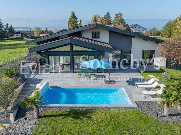 Maison Anthy-sur-Léman - 9 chambres - 269m²