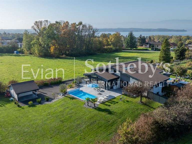 Maison Anthy-sur-Léman - 9 chambres - 269m²