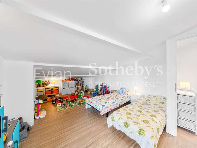 Maison Anthy-sur-Léman - 9 chambres - 269m²