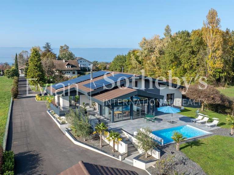 Maison Anthy-sur-Léman - 9 chambres - 269m²