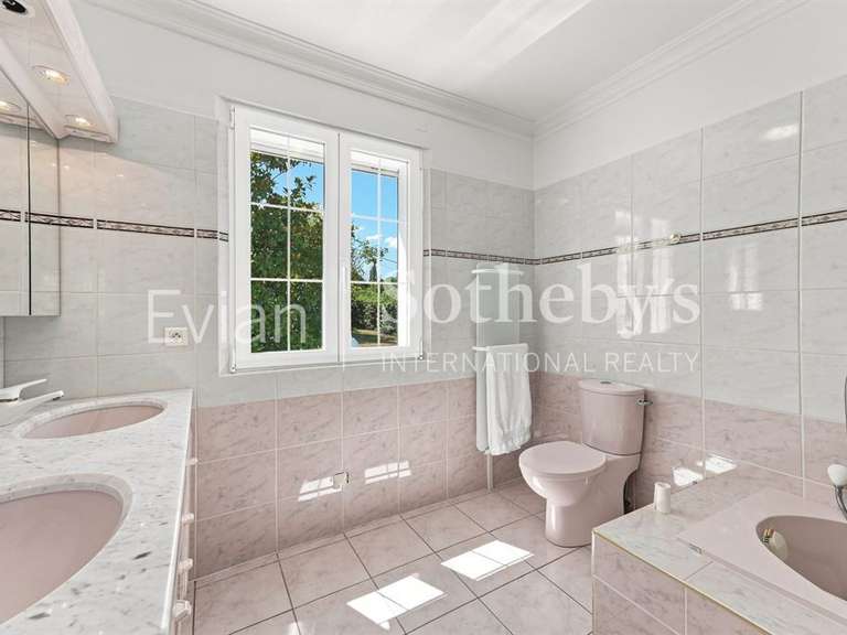 Maison Anthy-sur-Léman - 4 chambres - 130m²