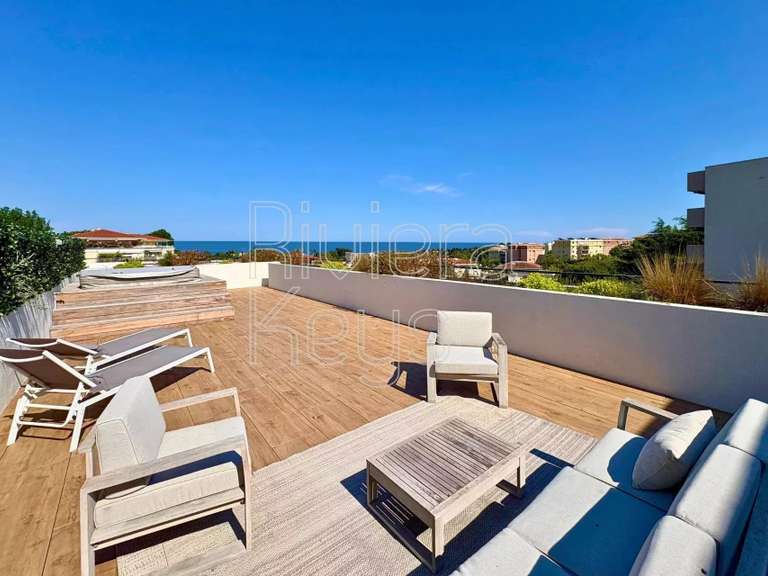 Apartment with Sea view Antibes - 3 bedrooms - 95m²