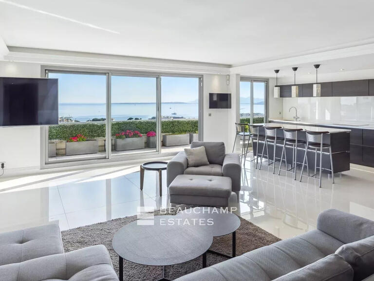 Appartement Antibes - 3 chambres - 142m²