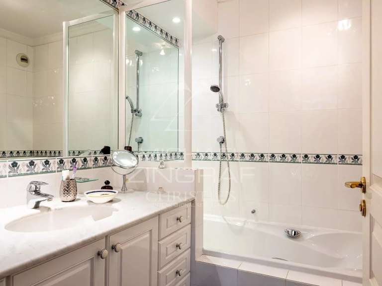 Apartment with Sea view Antibes - 2 bedrooms - 96m²