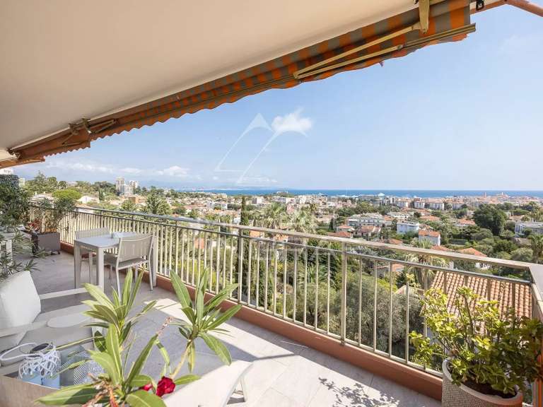 Apartment with Sea view Antibes - 3 bedrooms - 124m²