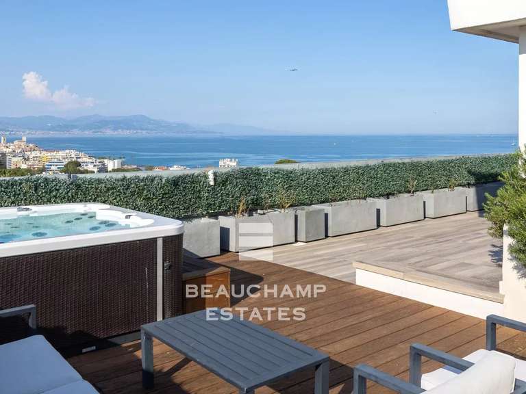 Apartment with Sea view Antibes - 3 bedrooms - 143m²