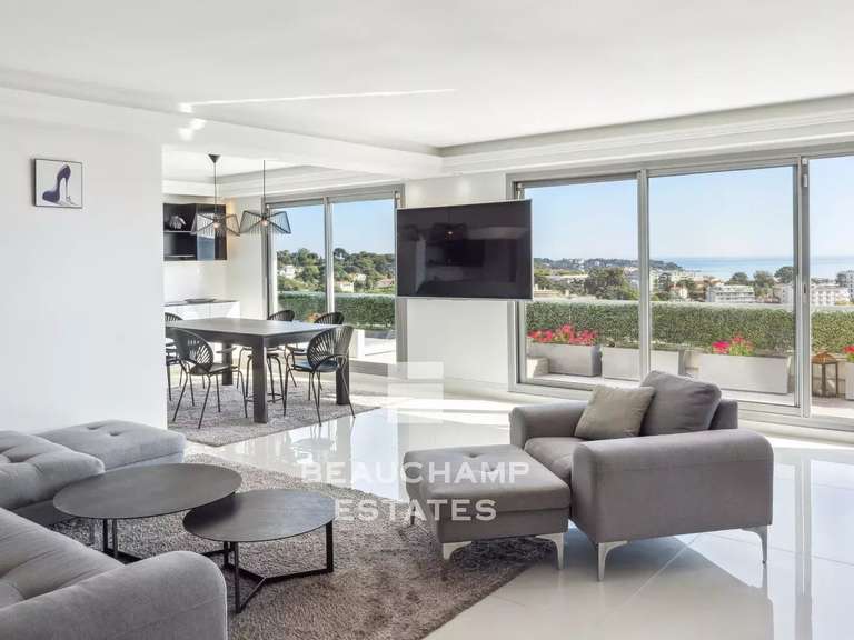 Apartment with Sea view Antibes - 3 bedrooms - 143m²