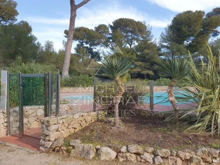 Appartement Antibes - 2 chambres - 77m²