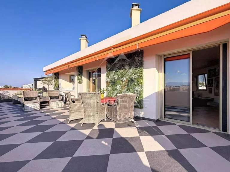 Appartement Antibes - 2 chambres - 121m²