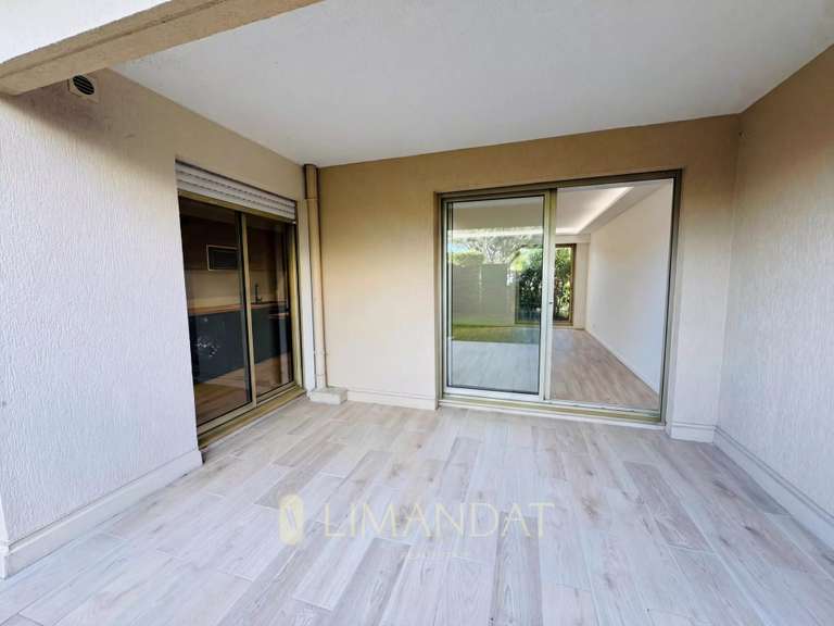 Appartement Antibes - 2 chambres - 74m²