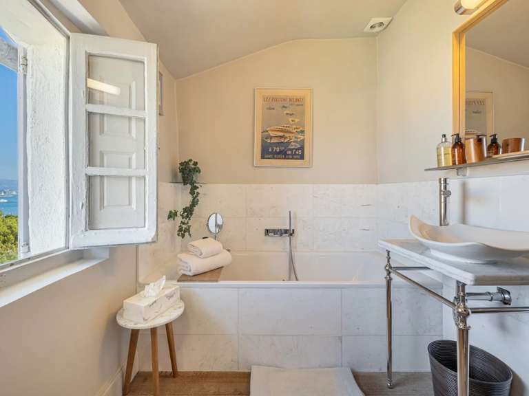 Appartement avec Vue sur mer Antibes - 3 chambres - 97m²