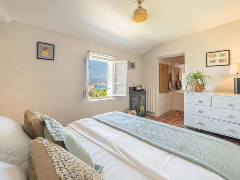 Appartement avec Vue sur mer Antibes - 3 chambres - 97m²