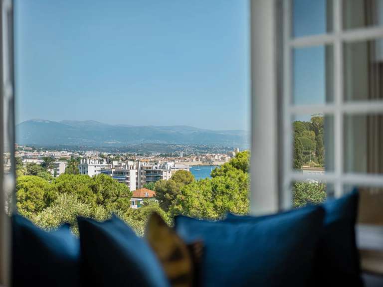 Appartement avec Vue sur mer Antibes - 3 chambres - 97m²