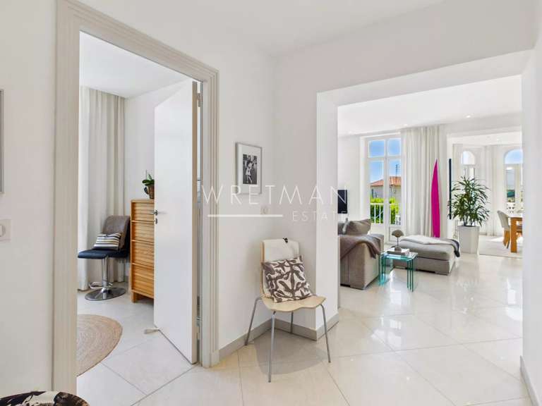 Appartement avec Vue sur mer Antibes - 3 chambres - 123m²