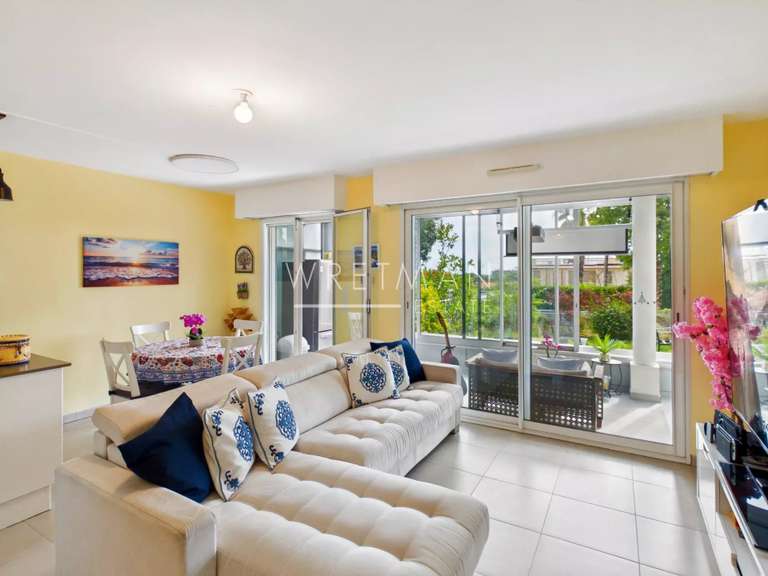 Appartement avec Vue sur mer Antibes - 3 chambres - 78m²