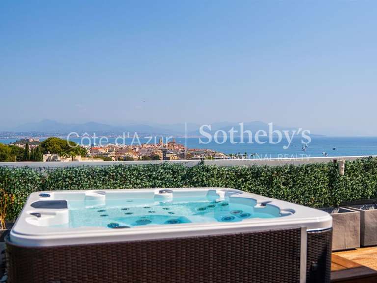 Appartement Antibes - 3 chambres - 142m²