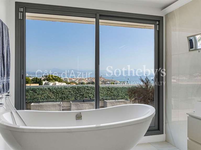 Appartement Antibes - 3 chambres - 142m²