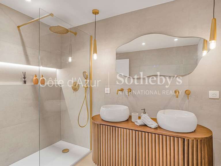 Appartement Antibes - 2 chambres - 83m²