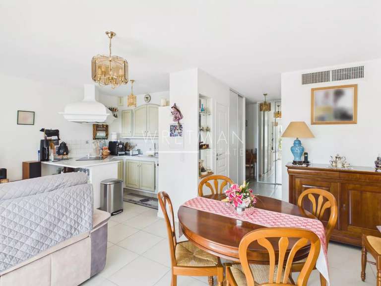 Appartement Antibes - 3 chambres - 77m²