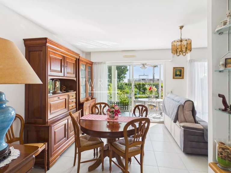 Appartement Antibes - 3 chambres - 77m²