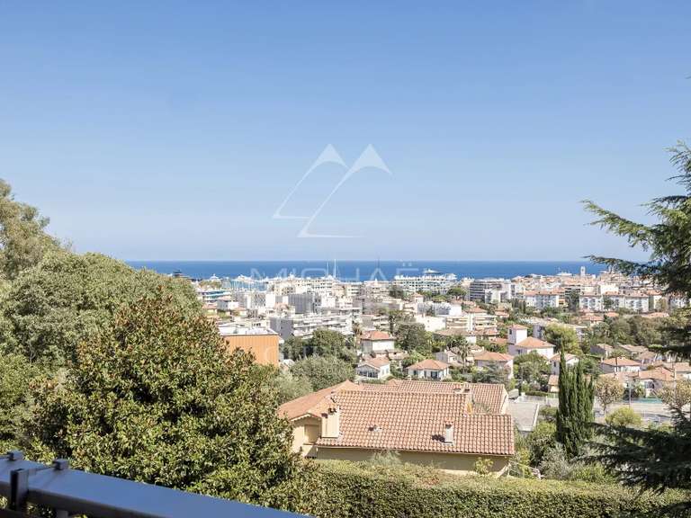 Appartement avec Vue sur mer Antibes - 5 chambres - 144m²