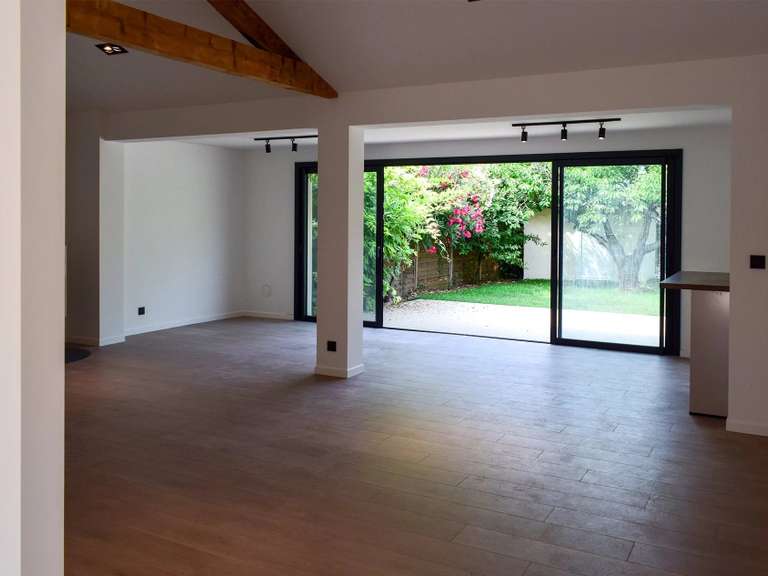 Maison Antibes - 3 chambres - 466m²