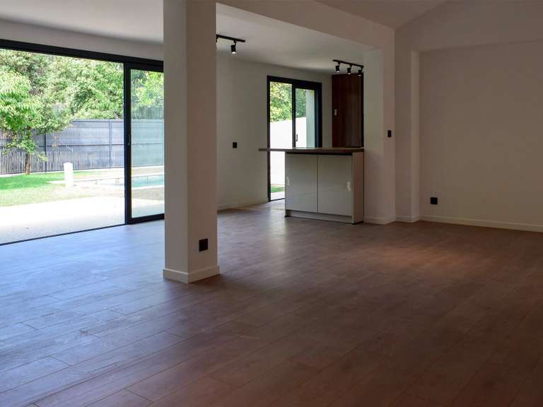 Maison Antibes - 3 chambres - 466m²