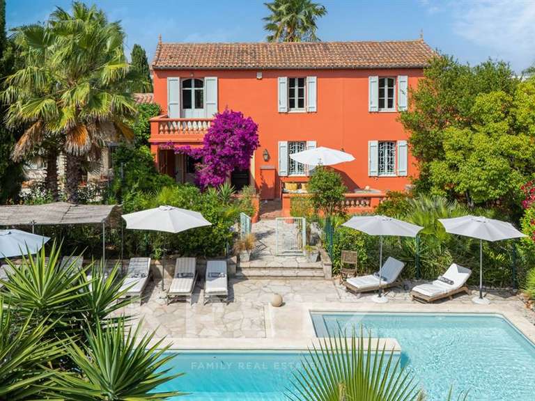 Maison avec Vue sur mer Antibes - 9 chambres - 300m²