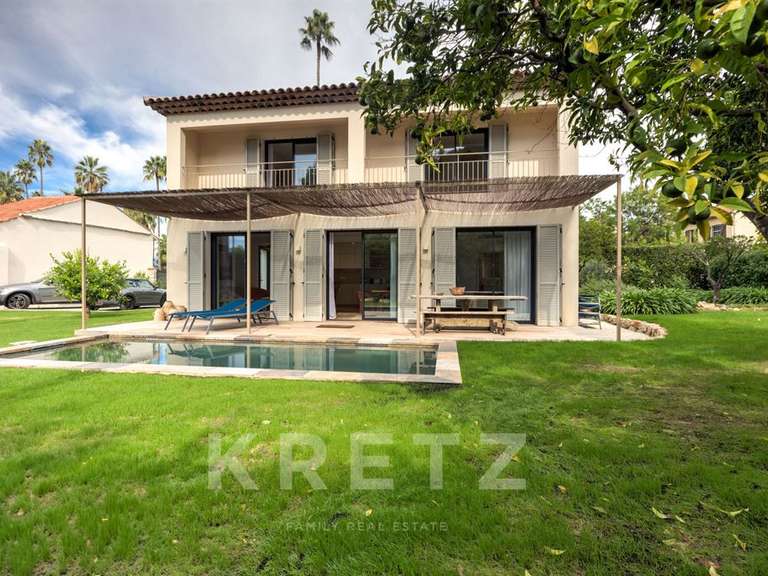 Maison Antibes - 3 chambres - 164m²