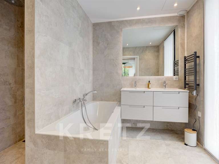 Maison Antibes - 3 chambres - 164m²