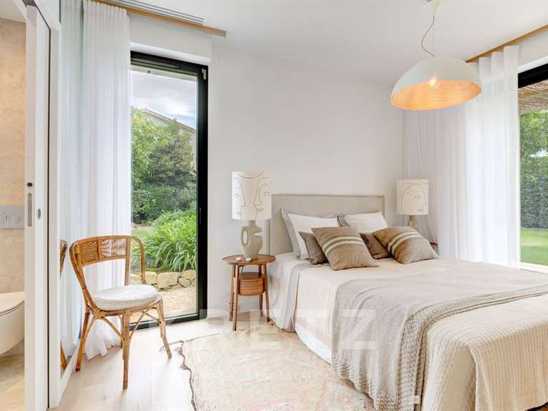 Maison Antibes - 3 chambres - 164m²