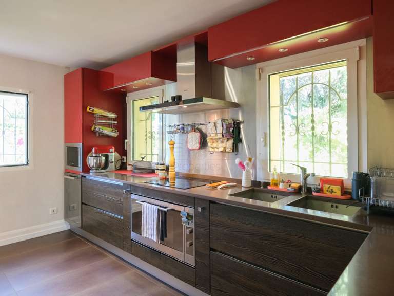 Maison Antibes - 4 chambres - 247m²