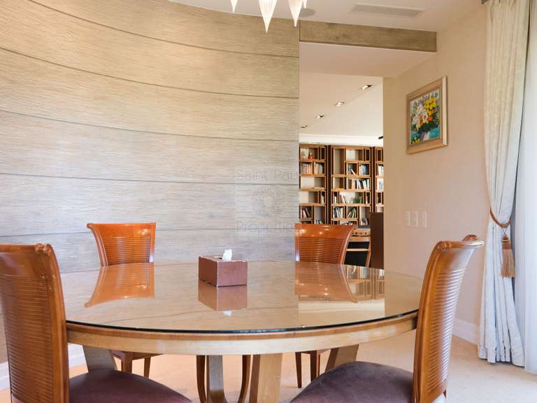 Maison Antibes - 4 chambres - 247m²