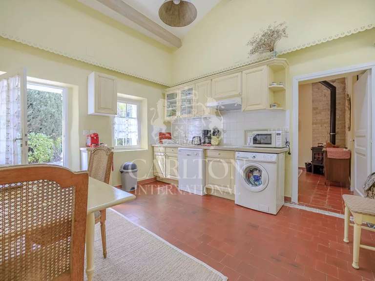 Maison Antibes - 8 chambres - 267m²