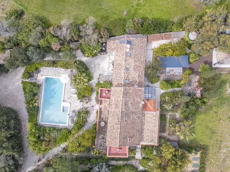 Maison Antibes - 8 chambres - 267m²