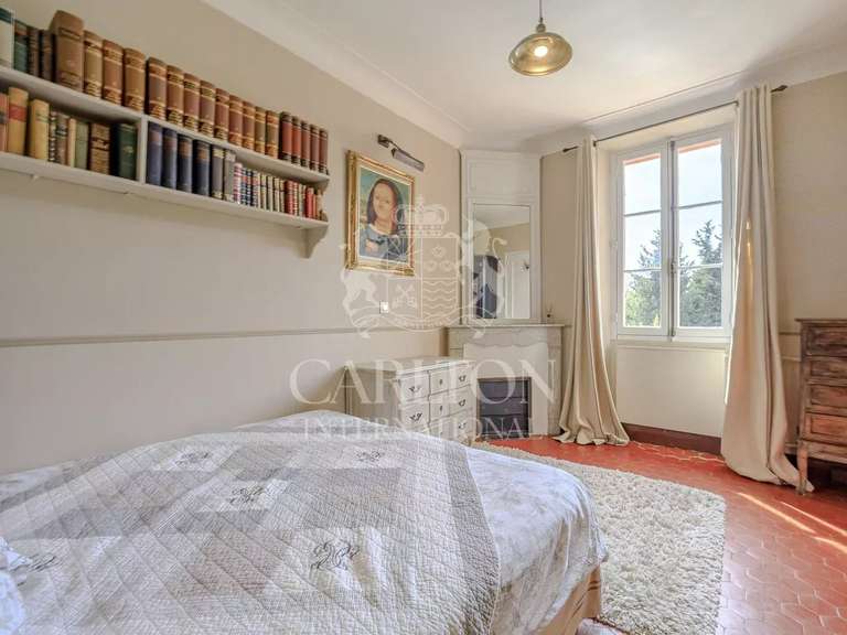 Maison Antibes - 8 chambres - 267m²