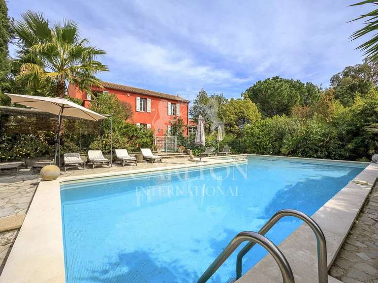 Maison Antibes - 8 chambres - 267m²