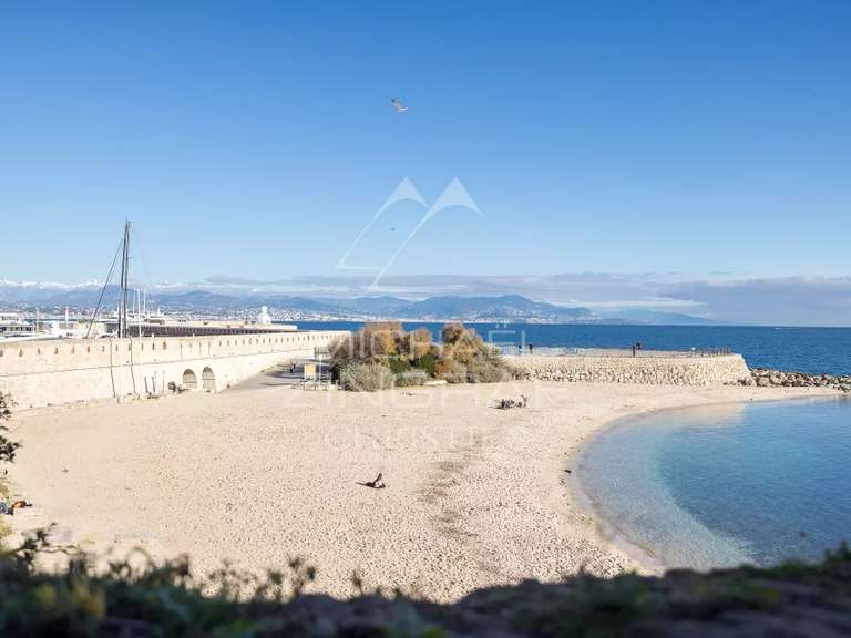 Maison Antibes - 2 chambres - 75m²