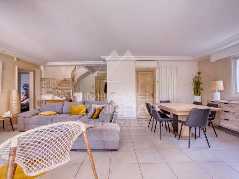 Maison Antibes - 4 chambres - 209m²
