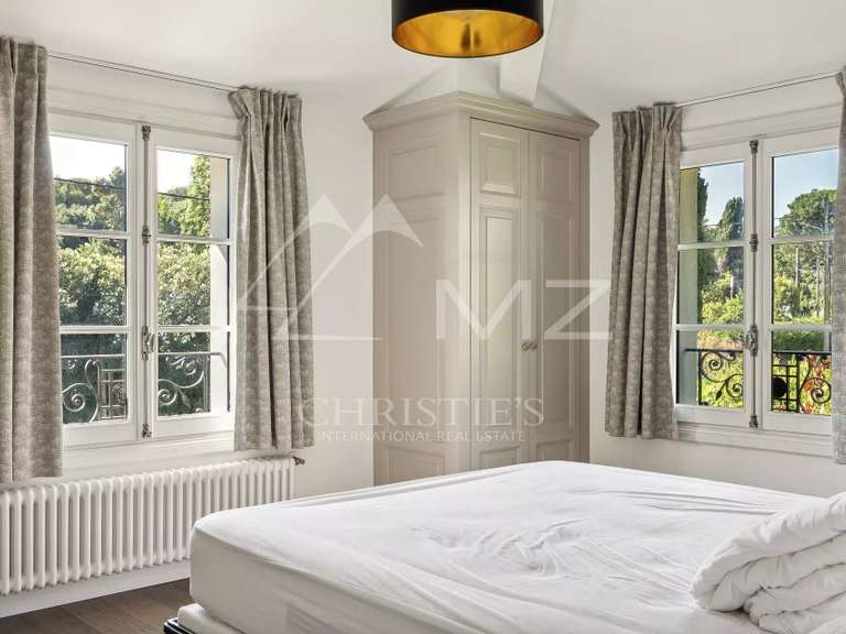 Maison Antibes - 5 chambres - 239m²