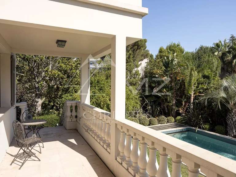 Maison Antibes - 5 chambres - 239m²